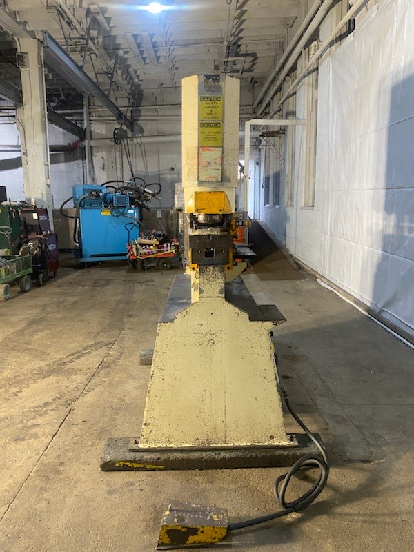 77 Ton  Geka Hydracrop 70 Hydraulic Ironworker